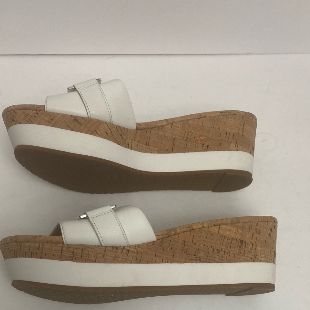 MK Sandals - Picture 2 of 6